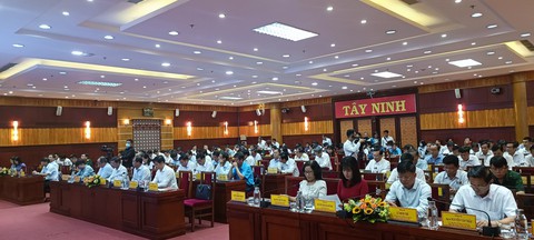 Tây Ninh lần đầu tiên tổ chức hội nghị chuyển đổi số - Ảnh 1. Tây Ninh lần đầu tiên tổ chức hội nghị chuyển đổi số - Ảnh 1.