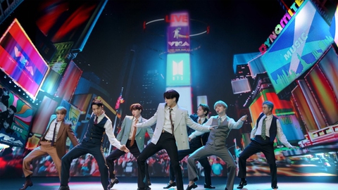 BTS phải lần lượt nhập ngũ: Quyền lực và công bằng - Ảnh 1. BTS phải lần lượt nhập ngũ: Quyền lực và công bằng - Ảnh 1.