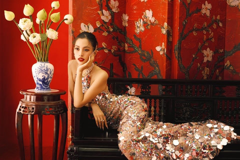 Tiểu Vy khoe vẻ đẹp rạng rỡ đậm chất Á Đông - Ảnh 2. Tiểu Vy khoe vẻ đẹp rạng rỡ đậm chất Á Đông - Ảnh 2.