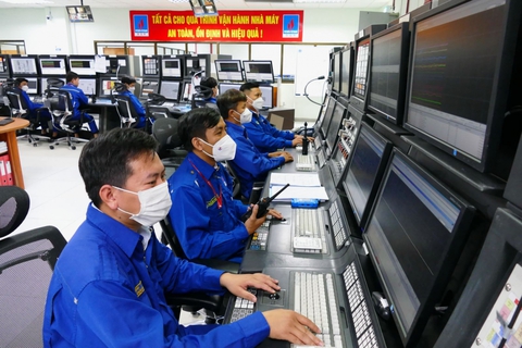 Petrovietnam tham gia vào việc bình ổn thị trường xăng dầu thế nào? - Ảnh 1. Petrovietnam tham gia vào việc bình ổn thị trường xăng dầu thế nào? - Ảnh 1.