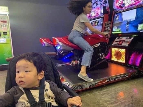 Ảnh vui 18-10: Bé Mỡ cười khinh bỉ hai gã đàn ông - Ảnh 5. Ảnh vui 18-10: Bé Mỡ cười khinh bỉ hai gã đàn ông - Ảnh 5.