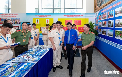 Đoàn viên, thanh niên Công an nhân dân phải là người bạn thân thiết của dân - Ảnh 4. Đoàn viên, thanh niên Công an nhân dân phải là người bạn thân thiết của dân - Ảnh 4.