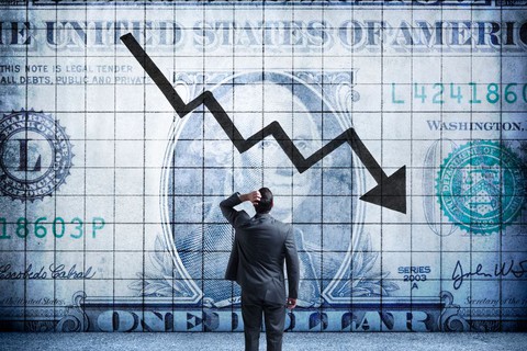 Bloomberg dự báo chắc chắn 100% kinh tế Mỹ suy thoái - Ảnh 1. Bloomberg dự báo chắc chắn 100% kinh tế Mỹ suy thoái - Ảnh 1.