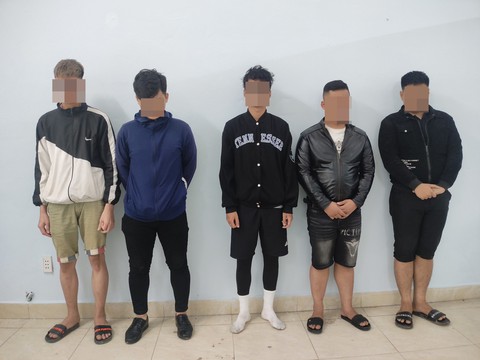 Vụ Điện Máy Xanh mất trộm 130 điện thoại trong đêm mưa: Bắt 5 nghi phạm - Ảnh 1. Vụ Điện Máy Xanh mất trộm 130 điện thoại trong đêm mưa: Bắt 5 nghi phạm - Ảnh 1.