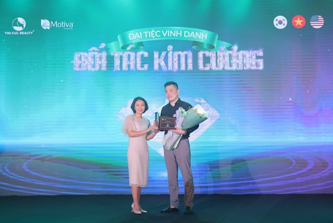 Thu Cúc lần thứ 2 trở thành đối tác kim cương của Motiva - Ảnh 2. Thu Cúc lần thứ 2 trở thành đối tác kim cương của Motiva - Ảnh 2.
