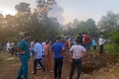 Hai thanh niên sửa bồn nước chết nghi do bị điện giật - Ảnh 1. Hai thanh niên sửa bồn nước chết nghi do bị điện giật - Ảnh 1.