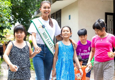 Trương Ngọc Ánh nói về việc Miss Earth tụt hạng sau 2 năm tổ chức online - Ảnh 3. Trương Ngọc Ánh nói về việc Miss Earth tụt hạng sau 2 năm tổ chức online - Ảnh 3.