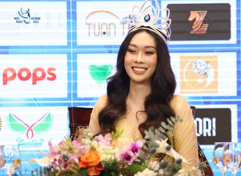 Ngắm top 3 Miss Peace Vietnam 2022 rạng rỡ về TP.HCM - Ảnh 4. Ngắm top 3 Miss Peace Vietnam 2022 rạng rỡ về TP.HCM - Ảnh 4.