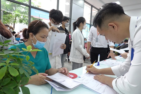 Hướng nghiệp cho con: Đồng hành chứ đừng làm thay - Ảnh 1. Hướng nghiệp cho con: Đồng hành chứ đừng làm thay - Ảnh 1.