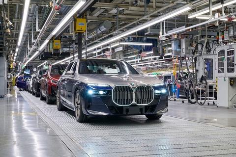 Xe BMW có thể thông báo cho chủ khi bị xước sơn, kích hoạt camera để bắt thủ phạm - Ảnh 1. Xe BMW có thể thông báo cho chủ khi bị xước sơn, kích hoạt camera để bắt thủ phạm - Ảnh 1.