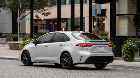 Xe bán chạy nhất thế giới Toyota Corolla nâng cấp nhẹ, giảm giá bản hybrid - Ảnh 14. Xe bán chạy nhất thế giới Toyota Corolla nâng cấp nhẹ, giảm giá bản hybrid - Ảnh 14.