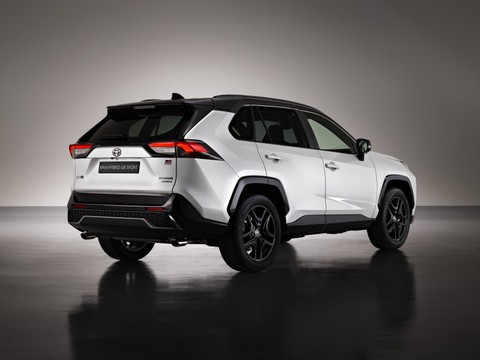 SUV cỡ trung bán chạy nhất thế giới Toyota RAV4 bổ sung phiên bản giả hiệu suất cao - Ảnh 6. SUV cỡ trung bán chạy nhất thế giới Toyota RAV4 bổ sung phiên bản giả hiệu suất cao - Ảnh 6.