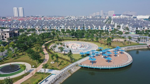 Thị trường nhà đất: giao dịch giảm sâu, dòng tiền bị siết, tại sao giá vẫn cao vút? - Ảnh 2. Thị trường nhà đất: giao dịch giảm sâu, dòng tiền bị siết, tại sao giá vẫn cao vút? - Ảnh 2.