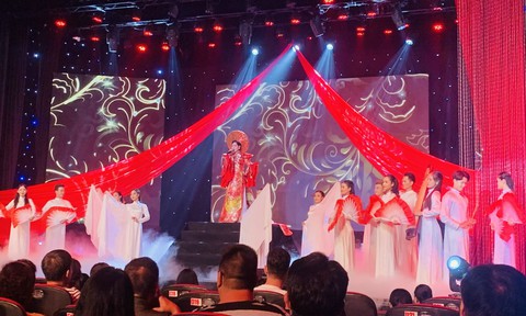 Tuấn Vũ, Mạnh Quỳnh, Kim Tử Long, Thanh Hằng... truyền thêm lửa nghề cho Lưu Trúc Ly - Ảnh 1. Tuấn Vũ, Mạnh Quỳnh, Kim Tử Long, Thanh Hằng... truyền thêm lửa nghề cho Lưu Trúc Ly - Ảnh 1.