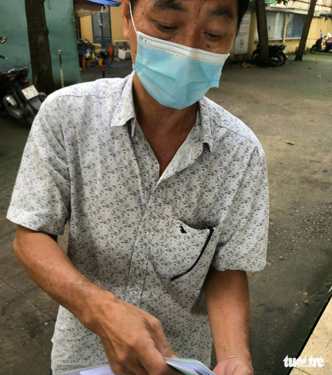 Nỗi niềm xin trợ cấp thất nghiệp - Ảnh 4. Nỗi niềm xin trợ cấp thất nghiệp - Ảnh 4.