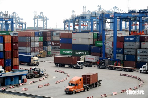Ứng phó xu hướng suy thoái toàn cầu - Ảnh 1. Ứng phó xu hướng suy thoái toàn cầu - Ảnh 1.