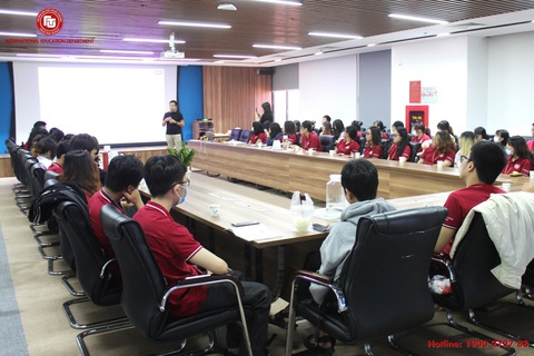 Sinh viên ĐH Ngoại thương tham quan thực tế tại MWG - Ảnh 2. Sinh viên ĐH Ngoại thương tham quan thực tế tại MWG - Ảnh 2.