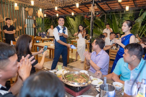 Vị bia rạng danh thế giới nay ghi điểm với trải nghiệm ‘xứng tầm’ - Ảnh 6. Vị bia rạng danh thế giới nay ghi điểm với trải nghiệm ‘xứng tầm’ - Ảnh 6.