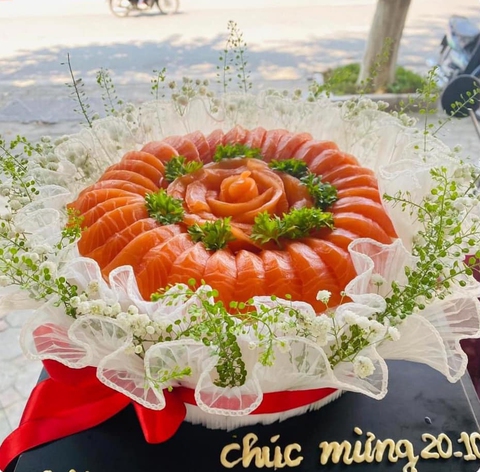 Cô đồng nát Lê Lệnh Quyền nhận được... vòng hoa ngày 20-10 - Ảnh 5. Cô đồng nát Lê Lệnh Quyền nhận được... vòng hoa ngày 20-10 - Ảnh 5.
