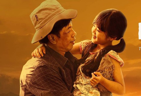 Thái Hòa không còn là Thái Hòa trong vai người cha phim Mẹ rơm - Ảnh 1. Thái Hòa không còn là Thái Hòa trong vai người cha phim Mẹ rơm - Ảnh 1.