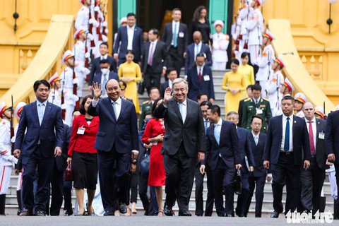 Tổng thư ký Liên Hiệp Quốc Antonio Guterres thăm nhà sàn Bác Hồ - Ảnh 2. Tổng thư ký Liên Hiệp Quốc Antonio Guterres thăm nhà sàn Bác Hồ - Ảnh 2.
