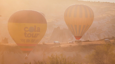 Bay khinh khí cầu trên những kỳ quan ở Cappadocia - Ảnh 10. Bay khinh khí cầu trên những kỳ quan ở Cappadocia - Ảnh 10.