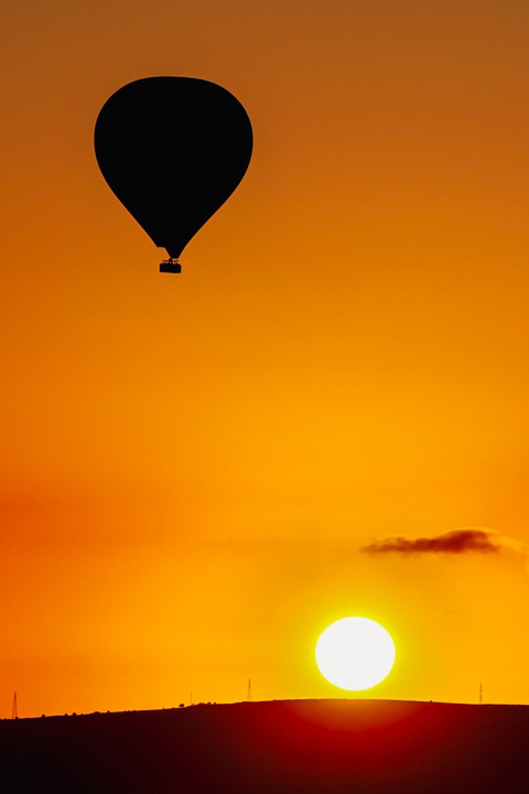 Bay khinh khí cầu trên những kỳ quan ở Cappadocia - Ảnh 8. Bay khinh khí cầu trên những kỳ quan ở Cappadocia - Ảnh 8.