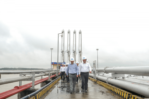 Chỉ hơn 1% cây xăng không hoạt động, sao gọi khủng hoảng hệ thống phân phối cả nước? - Ảnh 2. Chỉ hơn 1% cây xăng không hoạt động, sao gọi khủng hoảng hệ thống phân phối cả nước? - Ảnh 2.