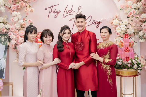 Ngôi sao ngoại binh chúc mừng ngày 20-10 - Ảnh 4. Ngôi sao ngoại binh chúc mừng ngày 20-10 - Ảnh 4.