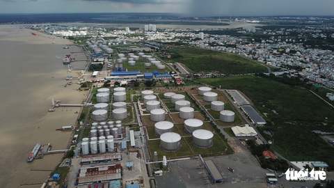 Chỉ hơn 1% cây xăng không hoạt động, sao gọi khủng hoảng hệ thống phân phối cả nước? - Ảnh 1. Chỉ hơn 1% cây xăng không hoạt động, sao gọi khủng hoảng hệ thống phân phối cả nước? - Ảnh 1.