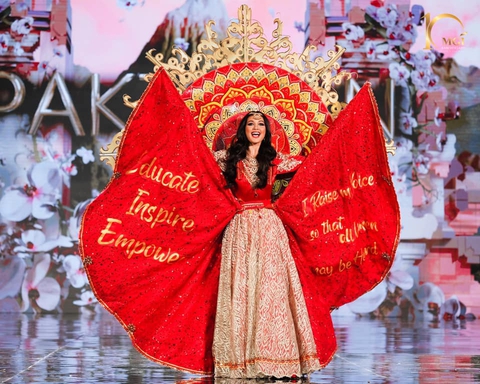 Thí sinh Miss Grand International tập yoga, múa ba lê... khi diễn trang phục dân tộc - Ảnh 12. Thí sinh Miss Grand International tập yoga, múa ba lê... khi diễn trang phục dân tộc - Ảnh 12.