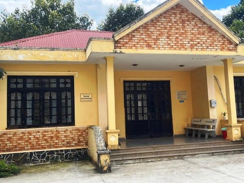 Bắt phó giám đốc văn phòng đăng ký đất đai để điều tra hành vi nhận hối lộ - Ảnh 2. Bắt phó giám đốc văn phòng đăng ký đất đai để điều tra hành vi nhận hối lộ - Ảnh 2.