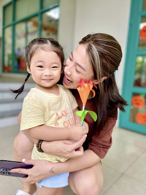 Ảnh vui sao Việt 22-10: Lê Dương Bảo Lâm troll siêu mẫu Võ Hoàng Yến - Ảnh 7. Ảnh vui sao Việt 22-10: Lê Dương Bảo Lâm troll siêu mẫu Võ Hoàng Yến - Ảnh 7.