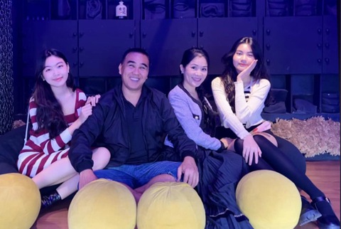 Ảnh vui sao Việt 22-10: Lê Dương Bảo Lâm troll siêu mẫu Võ Hoàng Yến - Ảnh 9. Ảnh vui sao Việt 22-10: Lê Dương Bảo Lâm troll siêu mẫu Võ Hoàng Yến - Ảnh 9.