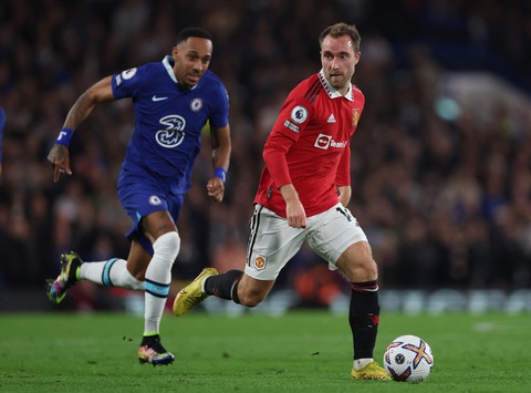 Casemiro lần đầu nổ súng giúp Man Utd hòa kịch tính Chelsea - Ảnh 2. Casemiro lần đầu nổ súng giúp Man Utd hòa kịch tính Chelsea - Ảnh 2.