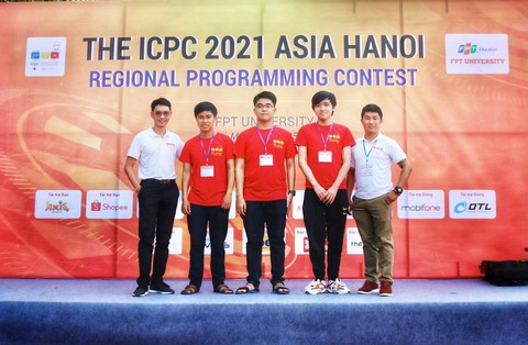 Sinh viên Trường ĐH Khoa học tự nhiên TP.HCM đoạt hạng nhất thế giới cuộc thi lập trình - Ảnh 1. Sinh viên Trường ĐH Khoa học tự nhiên TP.HCM đoạt hạng nhất thế giới cuộc thi lập trình - Ảnh 1.