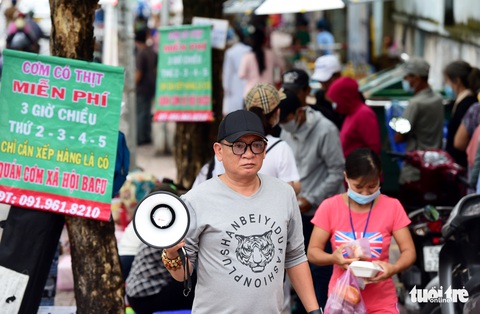 Cường Ba Cu - Gã giang hồ hoàn lương chăm lo bữa ăn cho bệnh nhân nghèo - Ảnh 6. Cường Ba Cu - Gã giang hồ hoàn lương chăm lo bữa ăn cho bệnh nhân nghèo - Ảnh 6.