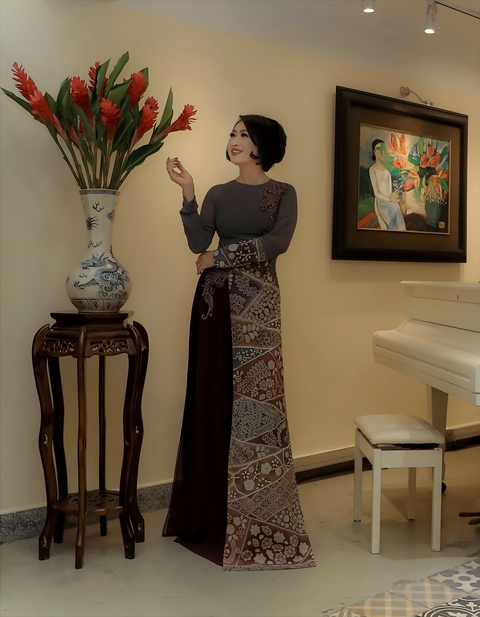 Hoàng Duyên song ca với ca sĩ tỉ view Calum Scott, Ý Lan hóa thân thành mẹ Thái Thanh - Ảnh 6. Hoàng Duyên song ca với ca sĩ tỉ view Calum Scott, Ý Lan hóa thân thành mẹ Thái Thanh - Ảnh 6.