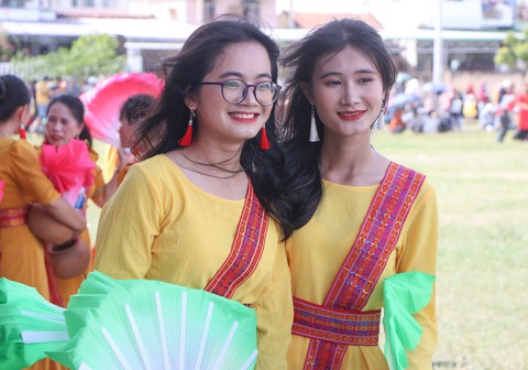 Rực rỡ sắc màu lễ hội Katê Ninh Thuận - Ảnh 2. Rực rỡ sắc màu lễ hội Katê Ninh Thuận - Ảnh 2.
