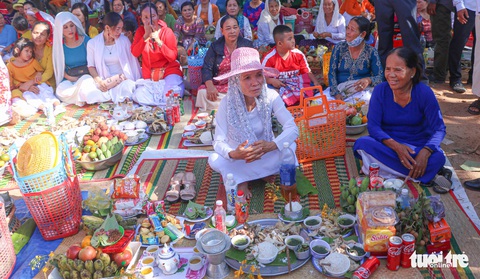 Rực rỡ sắc màu lễ hội Katê Ninh Thuận - Ảnh 4. Rực rỡ sắc màu lễ hội Katê Ninh Thuận - Ảnh 4.