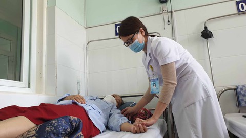 Vì sao bệnh viện trắng kho vị thuốc cổ truyền? - Ảnh 1. Vì sao bệnh viện trắng kho vị thuốc cổ truyền? - Ảnh 1.