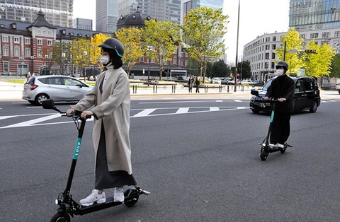 Nhật Bản: Tai nạn chết người vì chạy scooter điện khi say xỉn - Ảnh 1. Nhật Bản: Tai nạn chết người vì chạy scooter điện khi say xỉn - Ảnh 1.