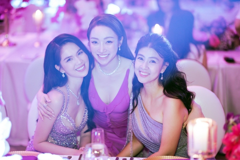 Thoát hình ảnh dịu dàng, Lệ Quyên hát hit Nếu như ngày đó cực sung trên nền nhạc remix - Ảnh 10. Thoát hình ảnh dịu dàng, Lệ Quyên hát hit Nếu như ngày đó cực sung trên nền nhạc remix - Ảnh 10.