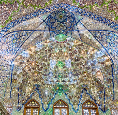 Choáng ngợp với những mái vòm cổ tích ở Iran - xứ sở Ba Tư diệu kỳ - Ảnh 8. Choáng ngợp với những mái vòm cổ tích ở Iran - xứ sở Ba Tư diệu kỳ - Ảnh 8.