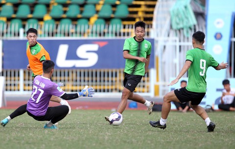 Cầu thủ Cần Thơ chấp nhận đi Khánh Hòa đá trận cuối của Giải hạng nhất 2022 - Ảnh 2. Cầu thủ Cần Thơ chấp nhận đi Khánh Hòa đá trận cuối của Giải hạng nhất 2022 - Ảnh 2.