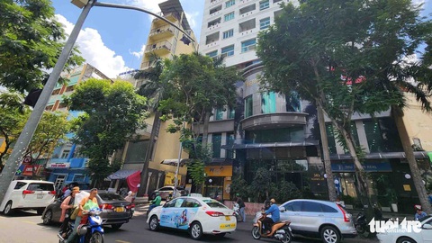 Đất đắc địa đem liên doanh xây nhà cho thuê và hứa bán, 28 năm chưa thu được tiền - Ảnh 1. Đất đắc địa đem liên doanh xây nhà cho thuê và hứa bán, 28 năm chưa thu được tiền - Ảnh 1.