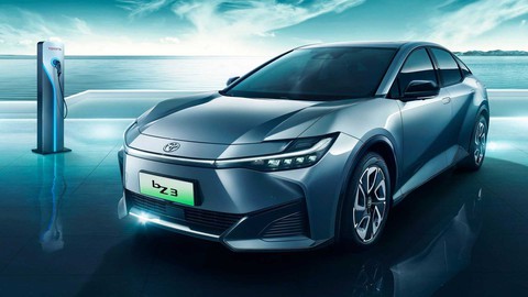 Toyota ra mắt sedan điện đầu tiên: Hợp tác với Trung Quốc, chạy 600km/sạc - Ảnh 2. Toyota ra mắt sedan điện đầu tiên: Hợp tác với Trung Quốc, chạy 600km/sạc - Ảnh 2.