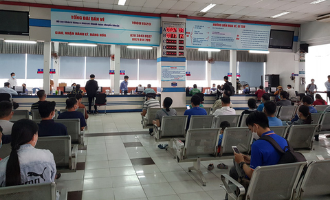Hơn 31.000 vé tàu Tết Quý Mão 2023 được đặt mua trong 2 giờ đầu mở bán - Ảnh 1. Hơn 31.000 vé tàu Tết Quý Mão 2023 được đặt mua trong 2 giờ đầu mở bán - Ảnh 1.