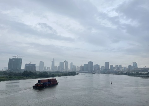 Thời tiết 25-10: Nam Bộ mưa đêm, Trung Bộ mưa rất to - Ảnh 1. Thời tiết 25-10: Nam Bộ mưa đêm, Trung Bộ mưa rất to - Ảnh 1.