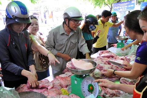 Mỗi ngày ăn bao nhiêu thịt đỏ là đủ? - Ảnh 1. Mỗi ngày ăn bao nhiêu thịt đỏ là đủ? - Ảnh 1.